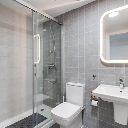 Apartment Ultimate - Casa One80 - Charming 2br - Terrace & Parking